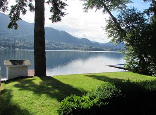 554 W Lake Samish Dr, Bellingham, WA 98229