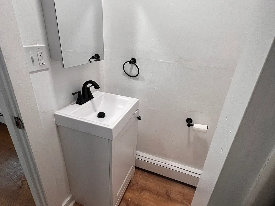 110 Perkins St #2