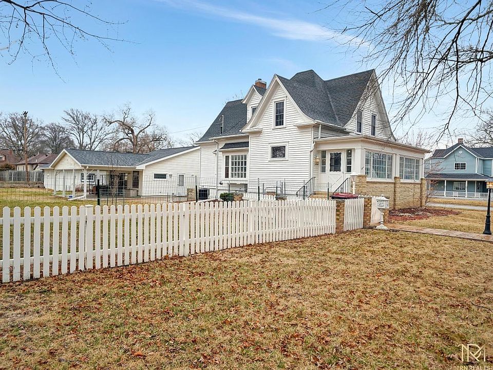 602 N 9th St Beatrice NE 68310 Zillow