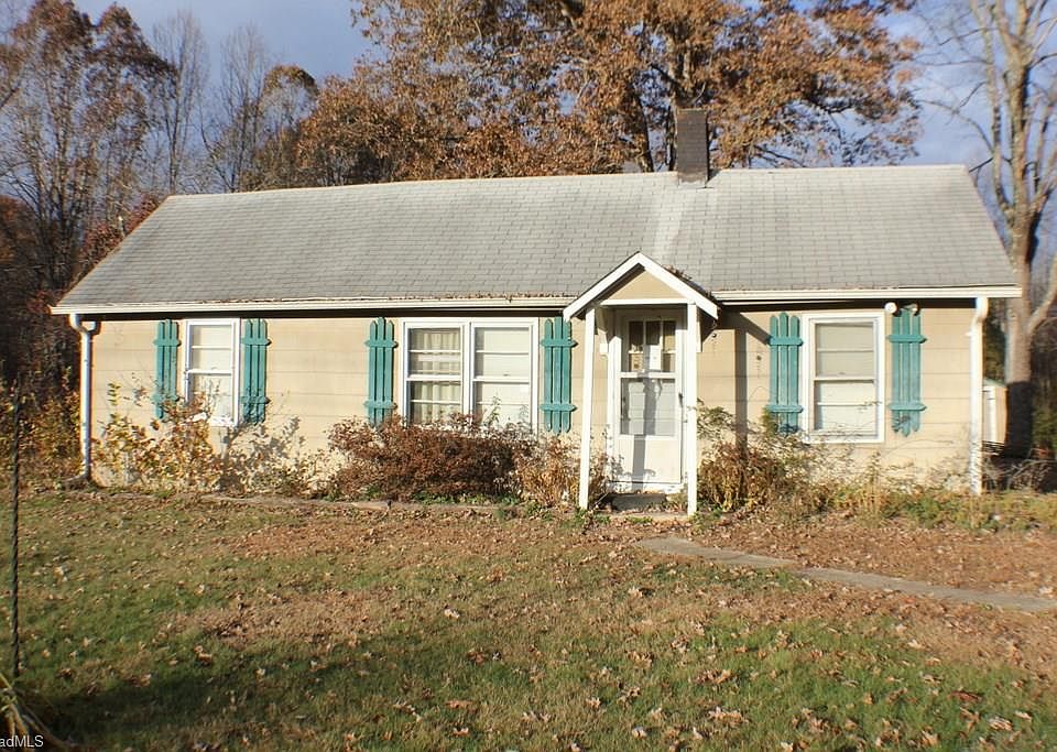 2nd image of 4420 Eck Rd