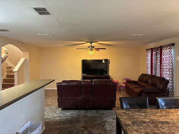 2nd image of 2040 Port Miami St