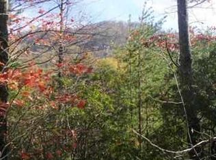 609 Mountain Summit Rd, Travelers Rest, SC 29690