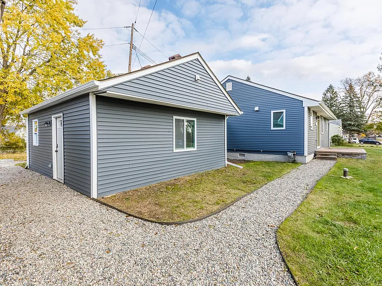 9350 Buckingham St — Photo 30