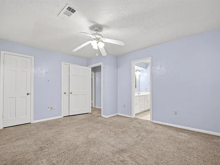 8103 Oak Moss Dr — Photo 35