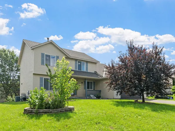 2017 Pheasant Run St, Shakopee, MN 55379