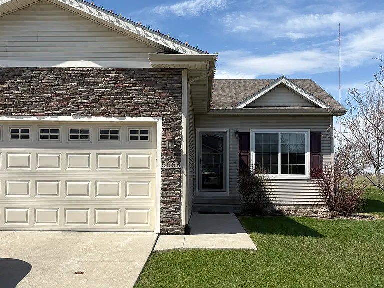 5668 Prairie Grass Dr — Photo 1