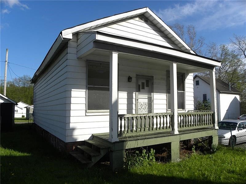 Welcome to 518 Pike Street a 1 Bedroom home that comes with a commercial storefront