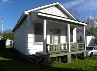 518 W Pike St, Houston, PA
