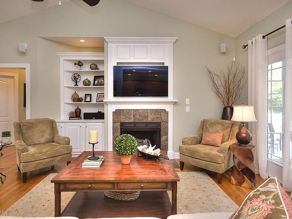 5th image of 4393 Spanish Moss Court SE