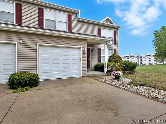 3rd image of 1111 Redbud Rd #1111