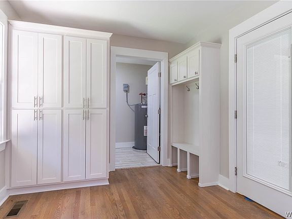 4th image of 4505 Lakeshore Dr