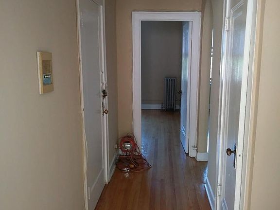 5th image of 1907 W Granville Ave APT 3