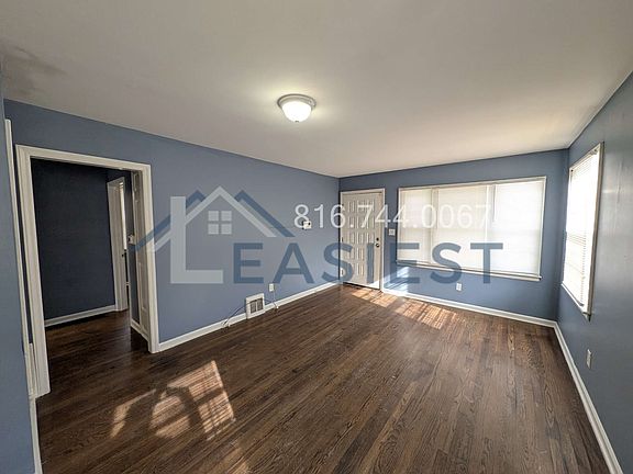 3rd image of 7044 Bellefontaine Ave