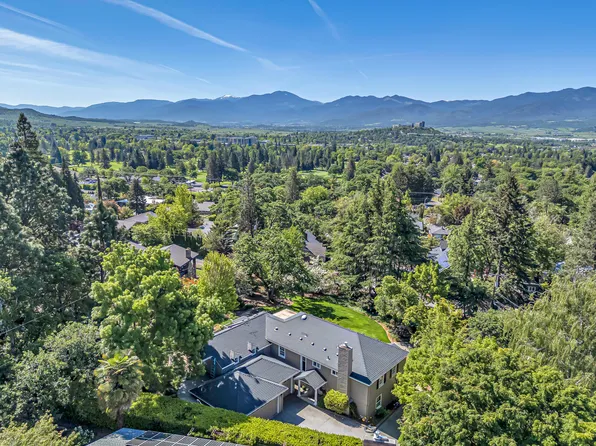 218 Saginaw Dr, Medford, OR 97504