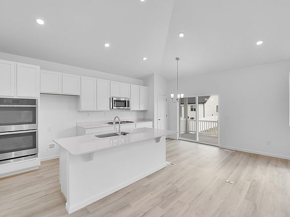 5th image of 816 S 255 W #309