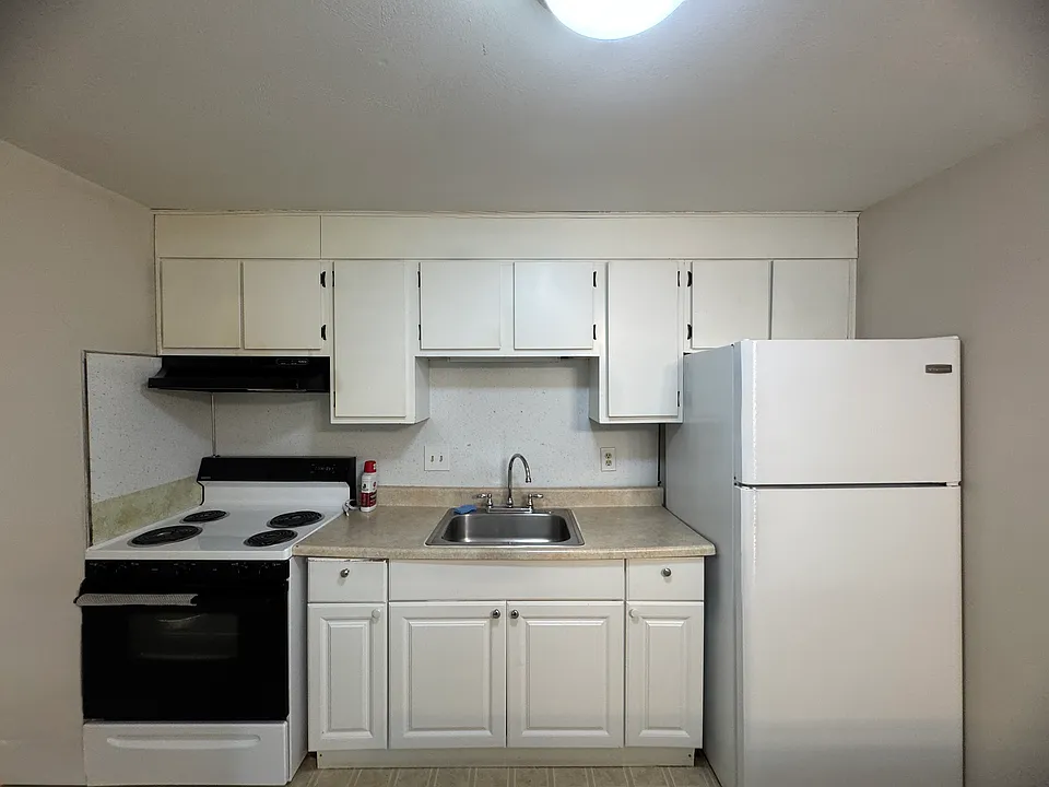 3 Dana Ct #2