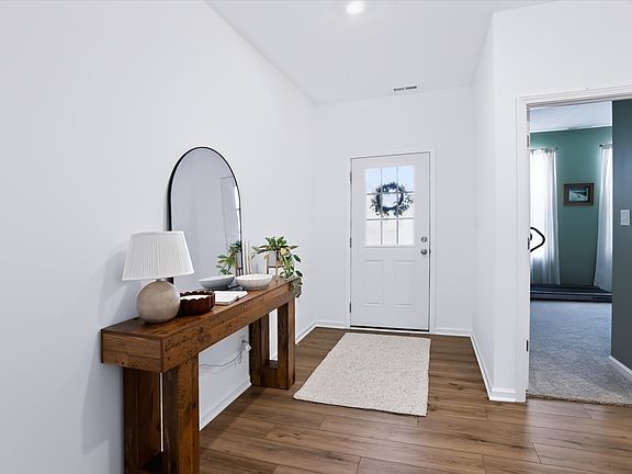 4th image of 550 Alder Way