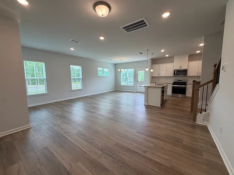 1234 Jensen Rd — Photo 4