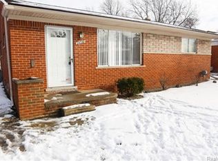 24220 Loretta Ave, Warren, MI 48091