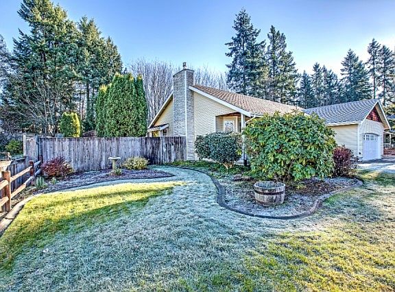 3rd image of 15113 98th Avenue Ct E