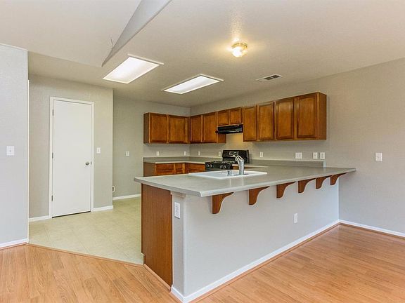 5th image of 3636 N Burgan Ave