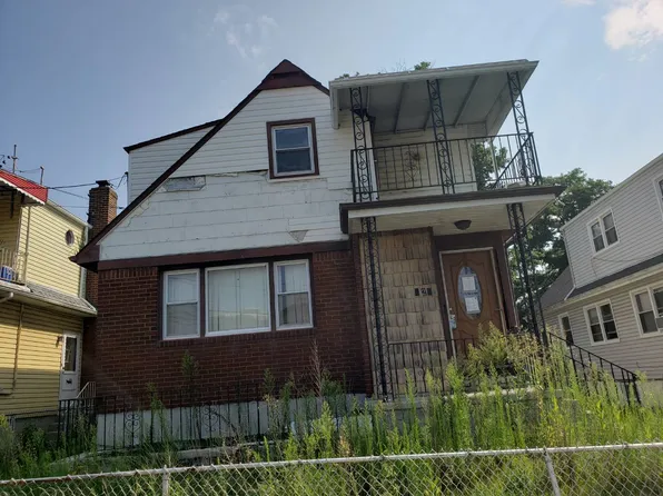 428 Beach 25th St, Far Rockaway, NY 11691