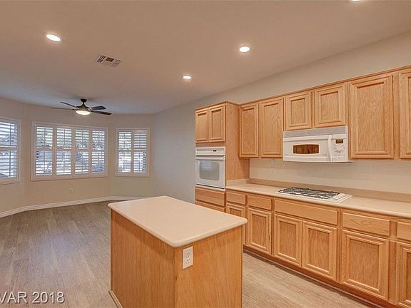4th image of 1680 Rockcrest Hills Ave