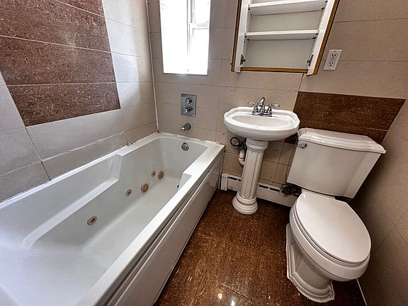 4th image of 37-47 Duncan Ave #3F