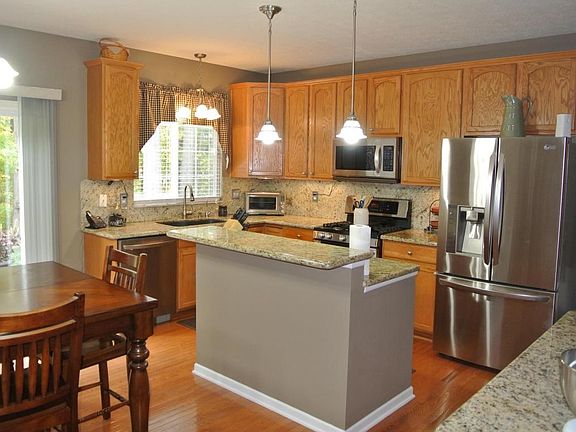 2nd image of 321 Brittany Ct