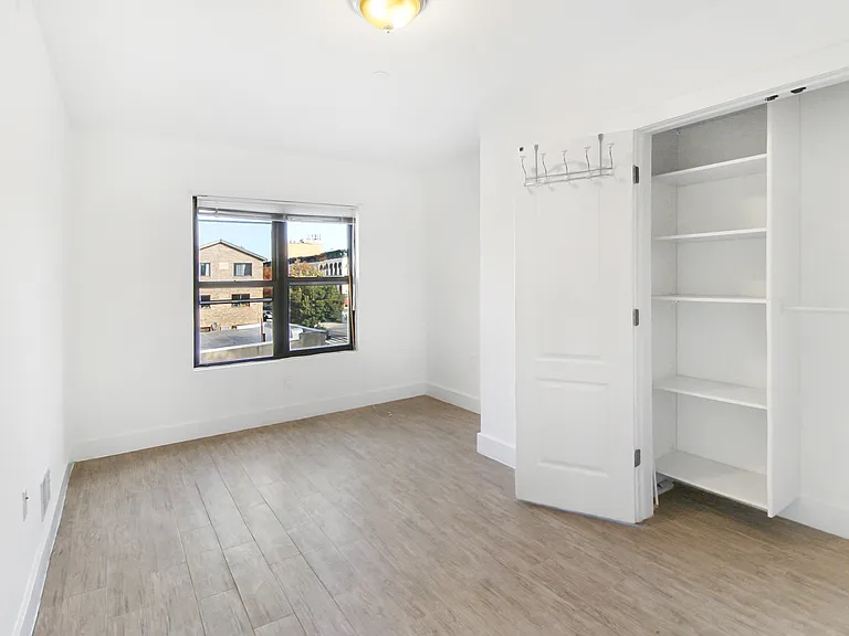 955 Lafayette Ave #2 — Photo 6
