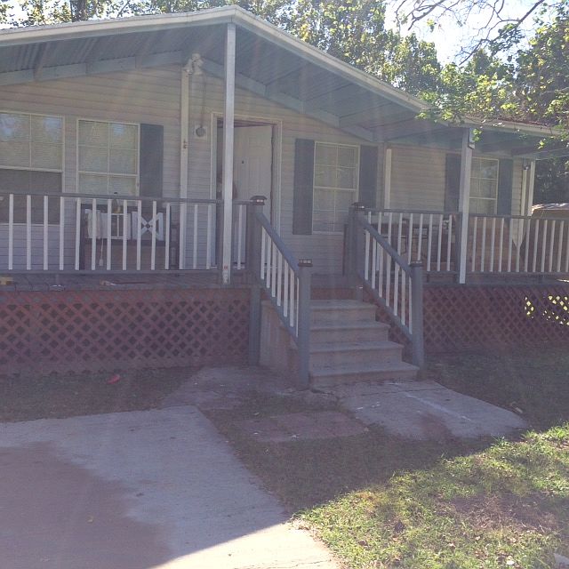 1st image of 176 Hollywood Park Dr