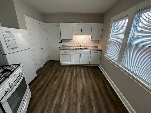 11308 Florian Ave photo 1