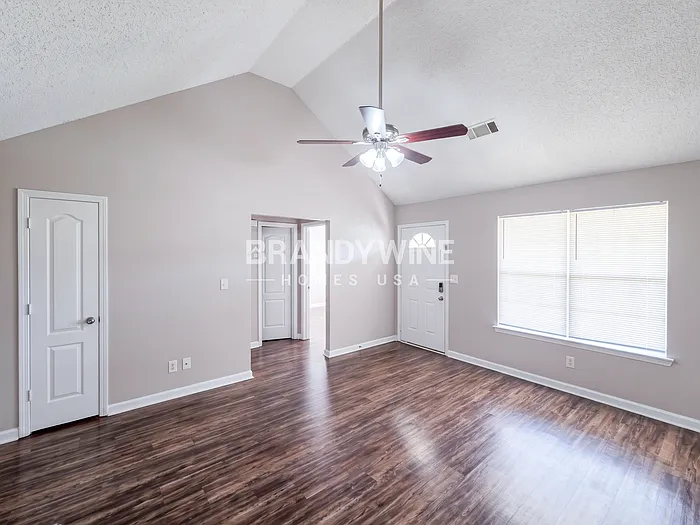 406 Sunny Field Ct — Photo 5