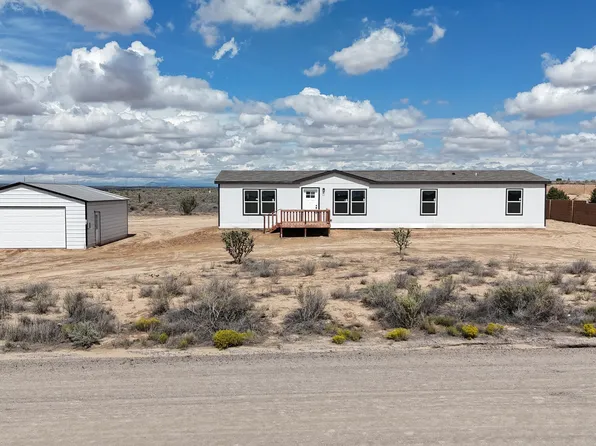 45 10th Ave NE, Rio Rancho, NM 87144