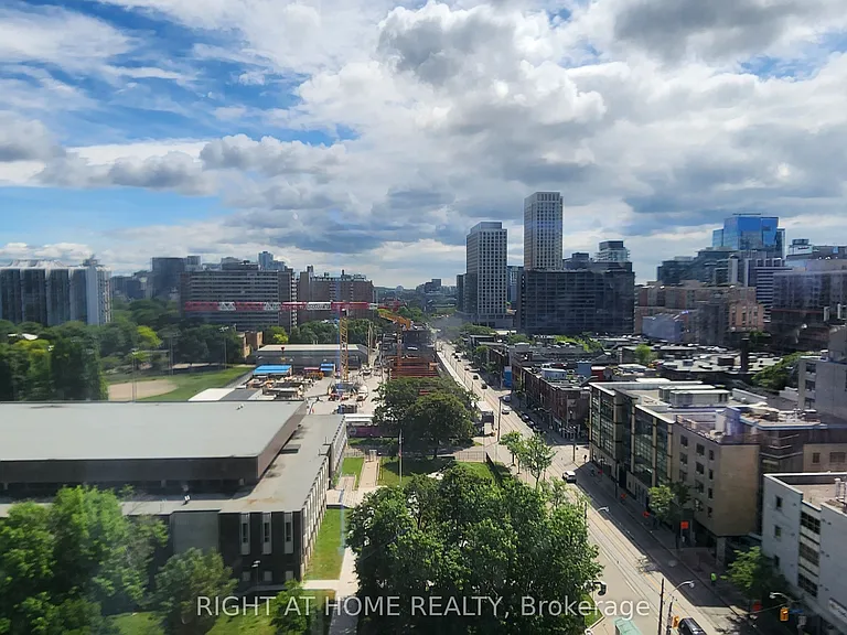 100 Queen St E #1503 — Photo 19