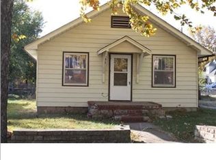 1615 Broadway St, Winfield, KS 67156