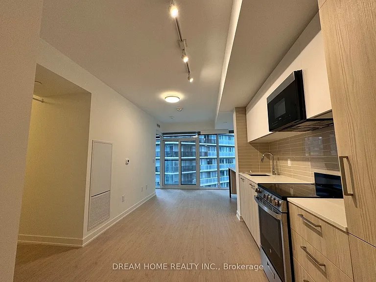 65 Mutual St #1307 — Photo 5