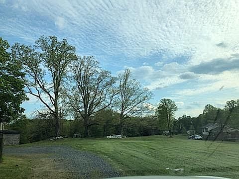 3rd image of 95 Oakmount Dr