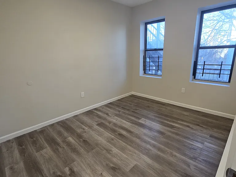 383 Avon Ave #R2 — Photo 7