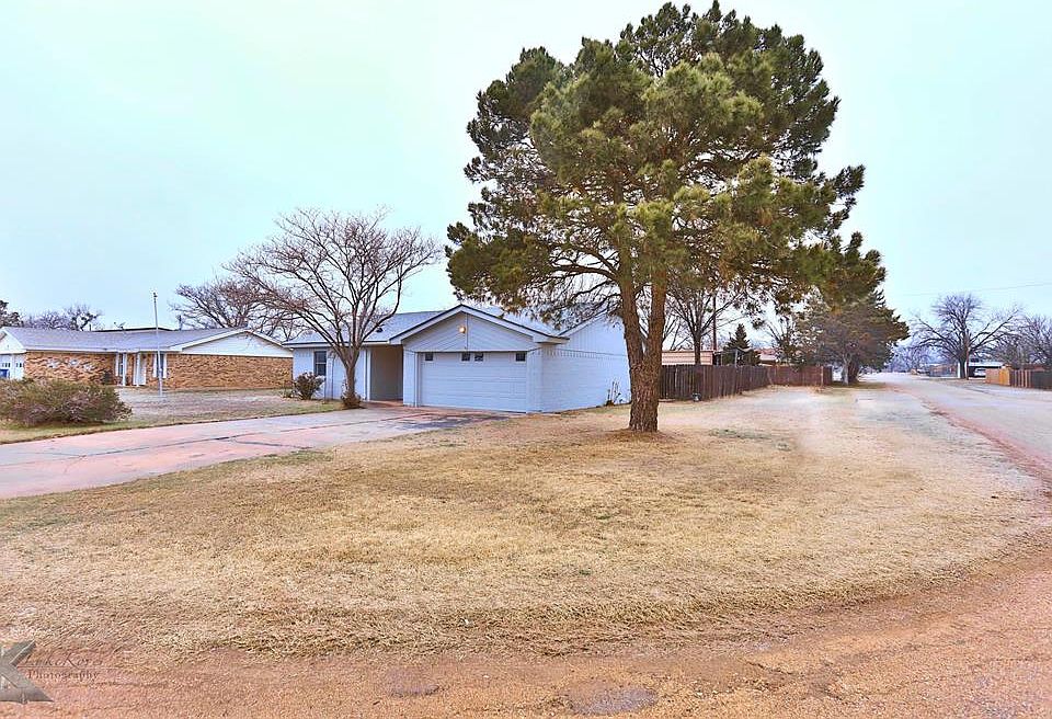 1st image of 914 Tanglewood Dr