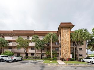 Lakes Of Carriage Hills, Fort Lauderdale, FL 33319