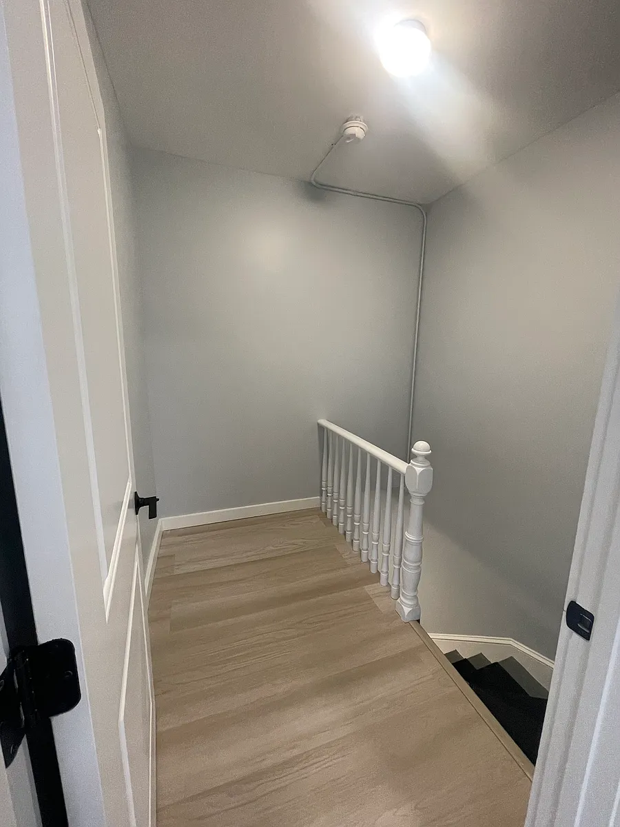 Building Photo - 675 Cottage St #2