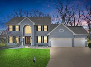 806 Timber Glen Ln, Ballwin, MO 63021