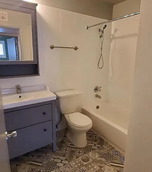 746 E Joan D Arc Ave — Photo 11