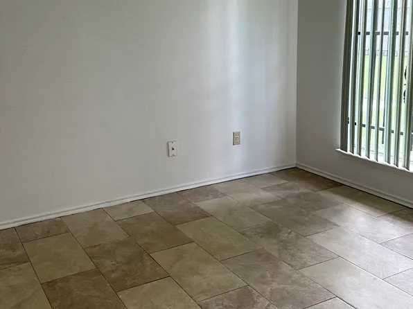 106 Fargo Woods Dr, Houston, TX 77015