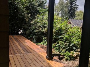 2930 SW Nevada Ct UNIT B, Portland, OR 97219