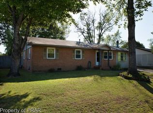 5460 Mesa Dr, Fayetteville, NC 28303