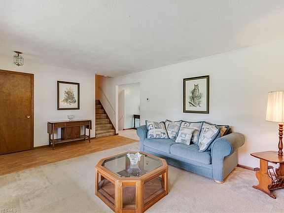 3rd image of 9616 Strausser St NW