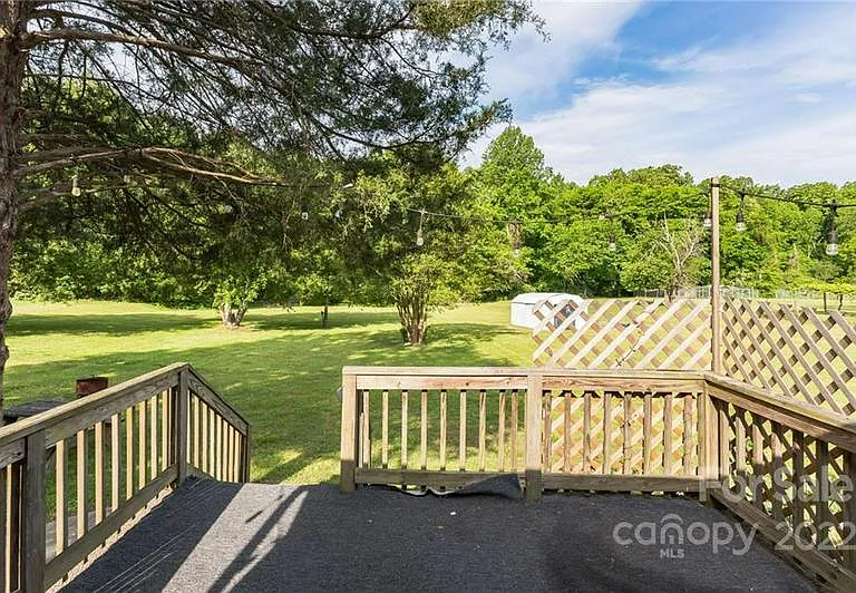 7605 Summerfield Rd — Photo 25