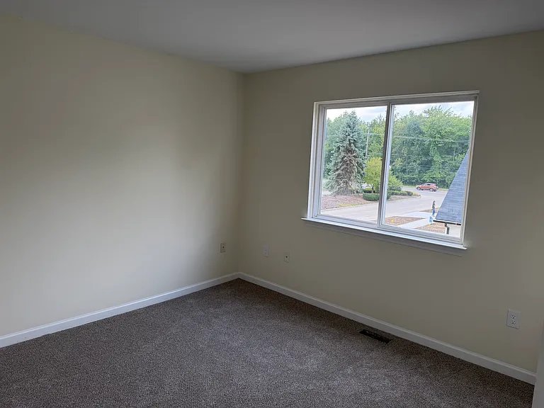 7137 Cambridge Dr — Photo 15